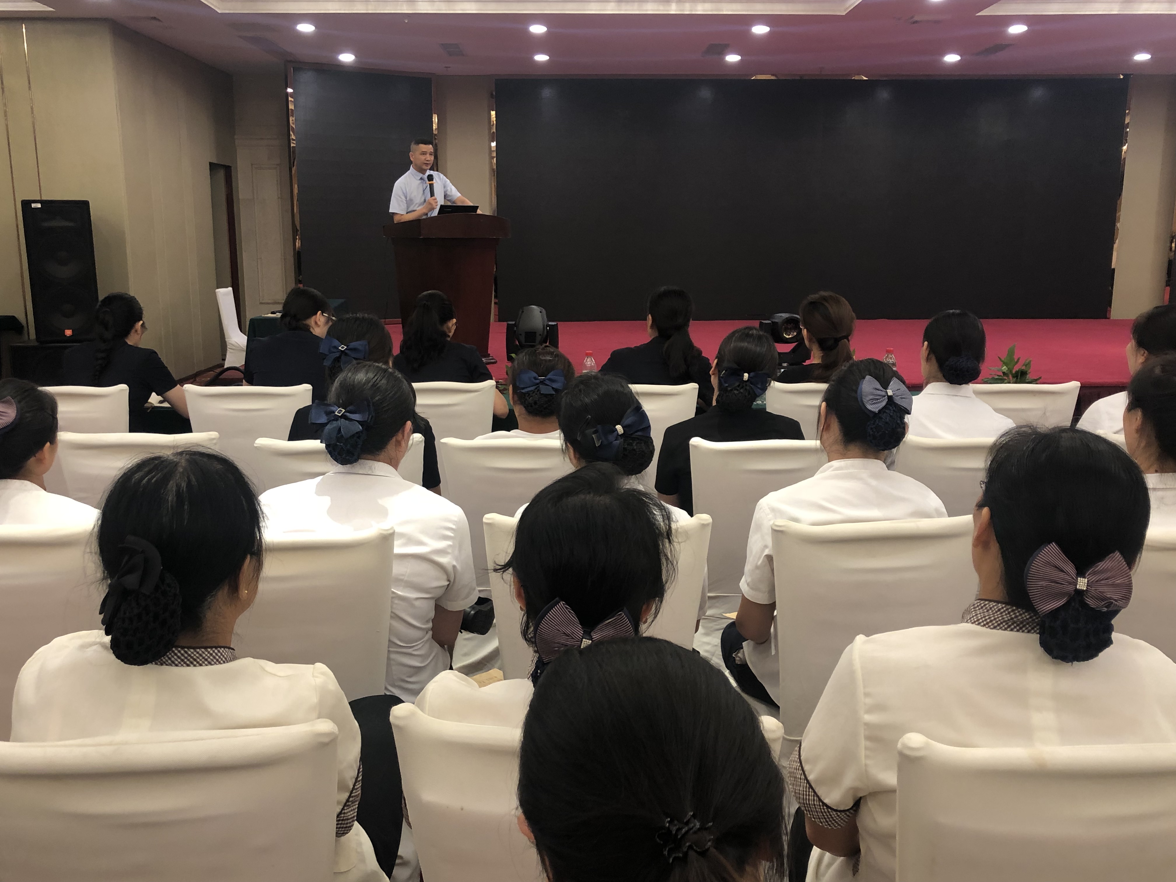 开云手机平台_开云(中国)召开2019年夏令营动员大会(图3)
