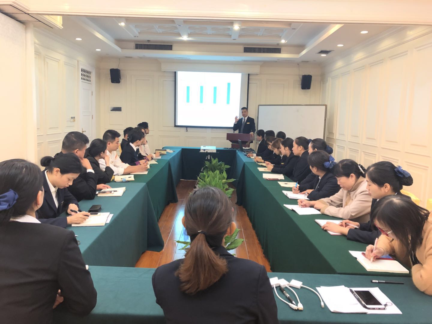 抓客源 比数据 开源节流 增长效益(图1)