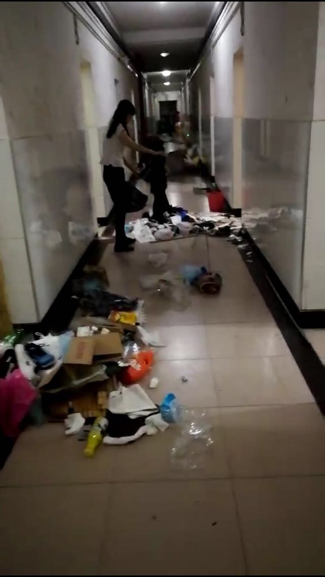 加班加点赶进度 确保完成夏令营任务(图1) 加班加点赶进度 确保完成夏令营任务(图1)